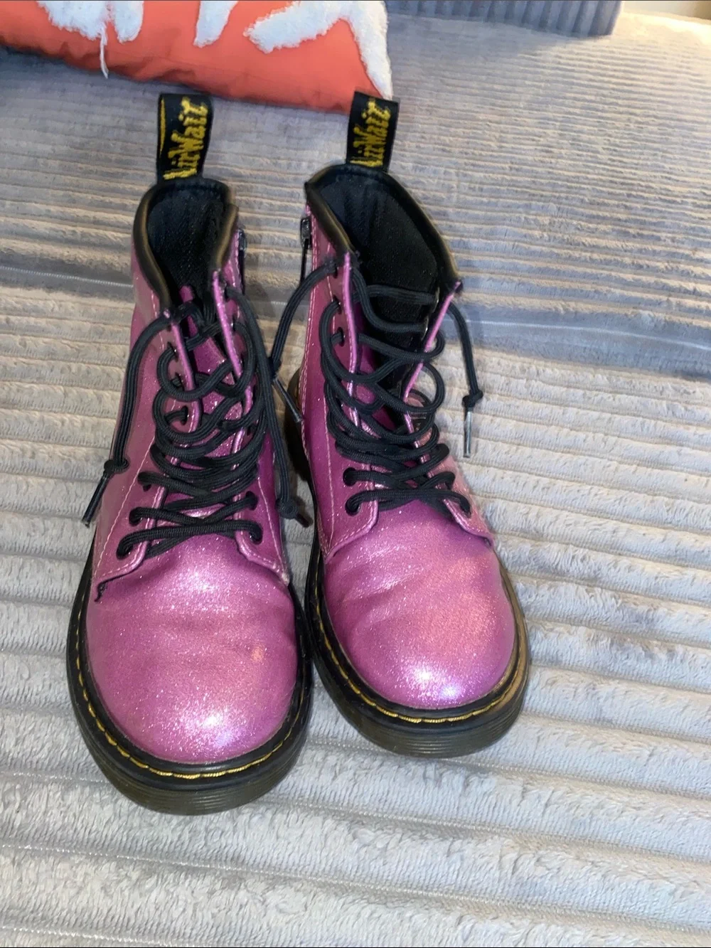DOC MARTENS GIRLS SZ 2 Pink Hlitter combat boots euc